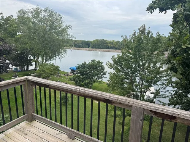 $659,999 | 14 Emerald Shore Drive, Lake Tapawingo, MO 64015