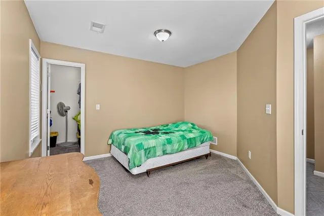 $659,999 | 14 Emerald Shore Drive, Lake Tapawingo, MO 64015