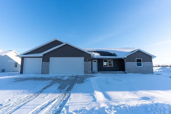$359,900 | 1241 West Thorn Creek Drive, Hilbert, WI 54129