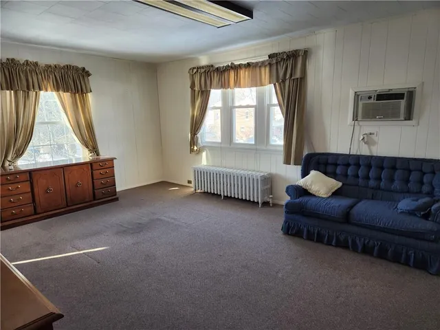 $1,200 | 218 West Main Street, Ligonier, PA 15658