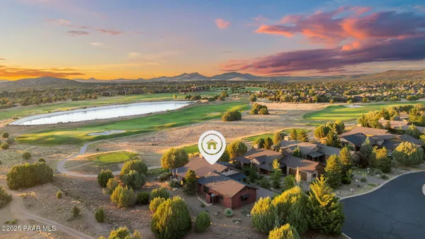 a view of an outdoor space and a yard