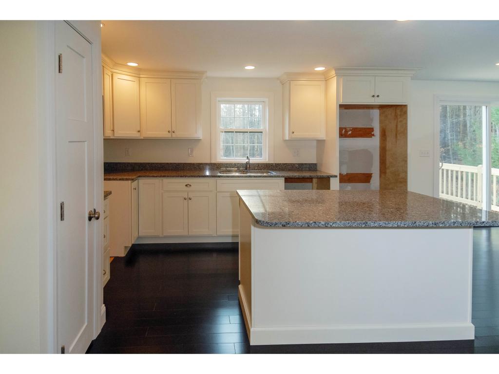 93 Mill Road North Hampton, NH 03862 - Photo 3 of 21