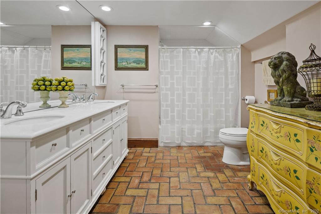 4 Long Ridge Road Redding, CT 06896 - Photo 22 of 31