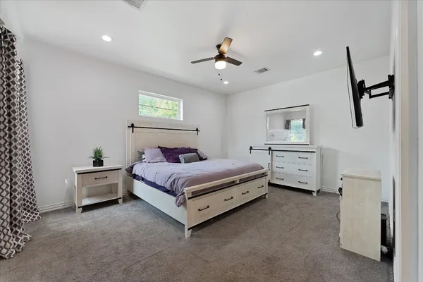 $2,000 | 4547 Newberry Street, Houston, TX 77051