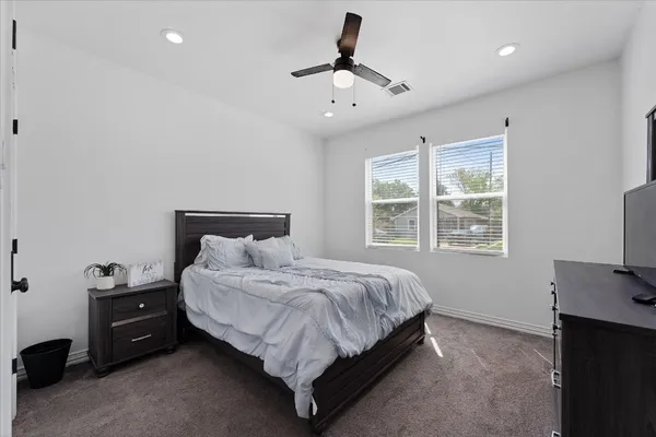 $2,000 | 4547 Newberry Street, Houston, TX 77051