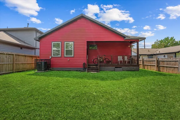 $2,050 | 4547 Newberry Street, Houston, TX 77051