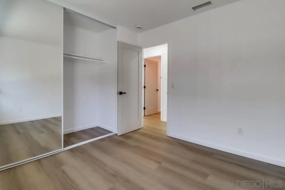 2821-25 Rosedale Way Spring Valley, CA 91977 - Photo 43 of 72 a view of an empty room