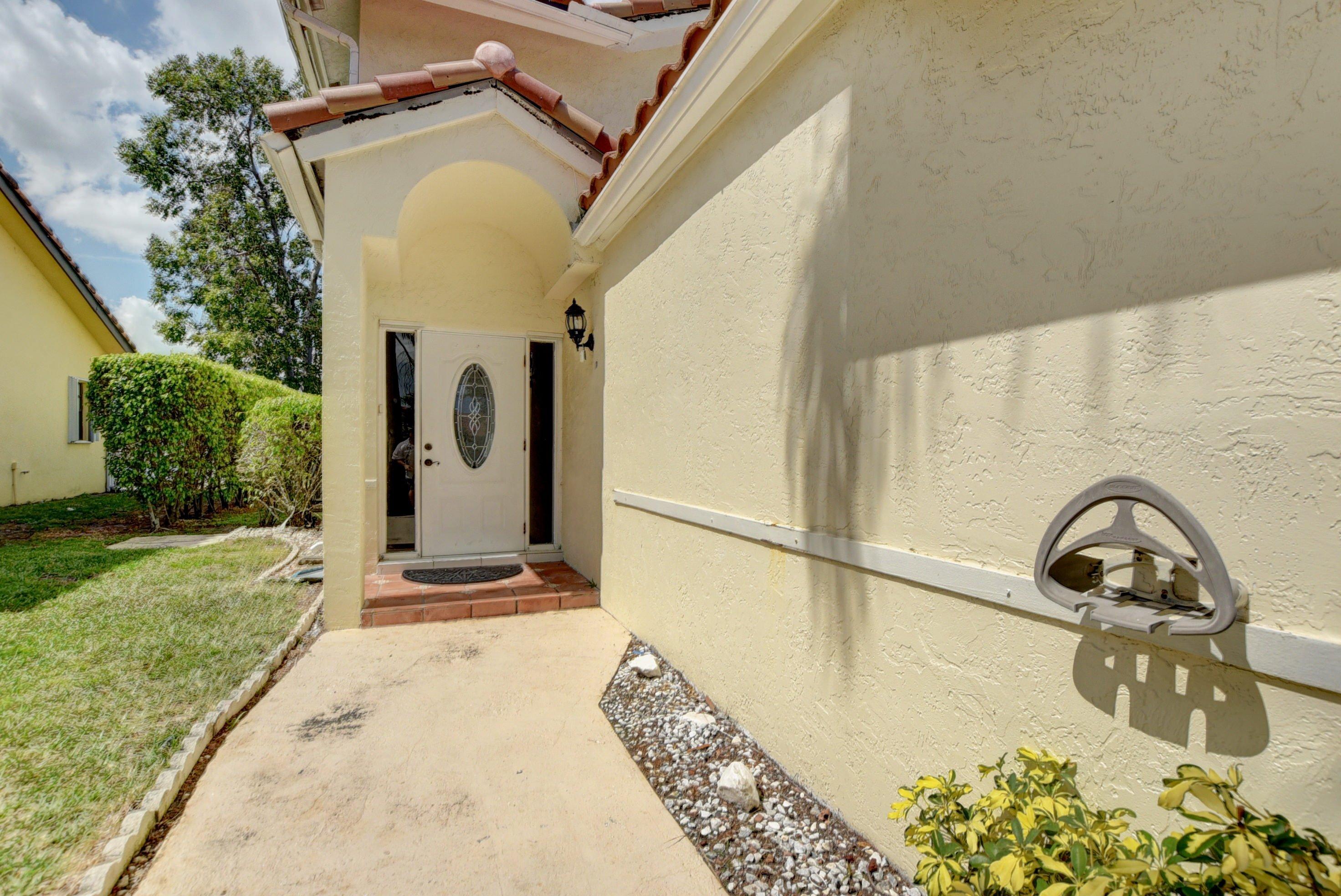 8718 Vía Reale Boca Raton, FL 33496 - Photo 3 of 26 3