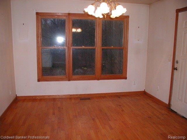 2821 South Elba Road Lapeer, MI 48446 - Photo 5 of 13 2821Elbadinngarea
