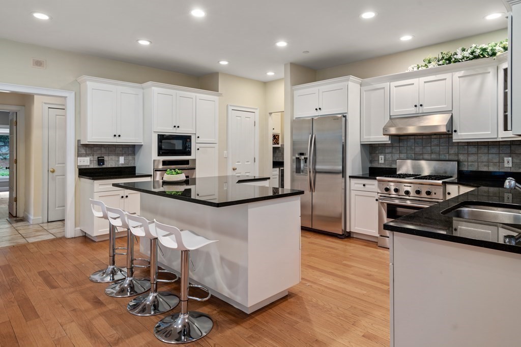 6 Sandy Hill Road Wayland, MA 01778 - Photo 14 of 40