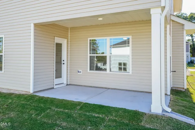 $355,550 | 243 New Twin Br Court, Smithfield, NC 27577
