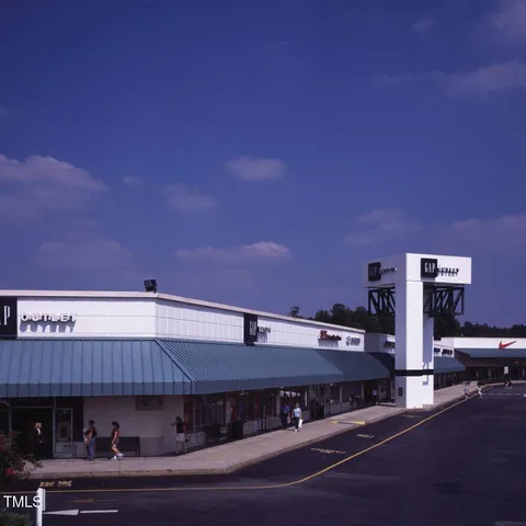 $355,550 | 243 New Twin Br Court, Smithfield, NC 27577