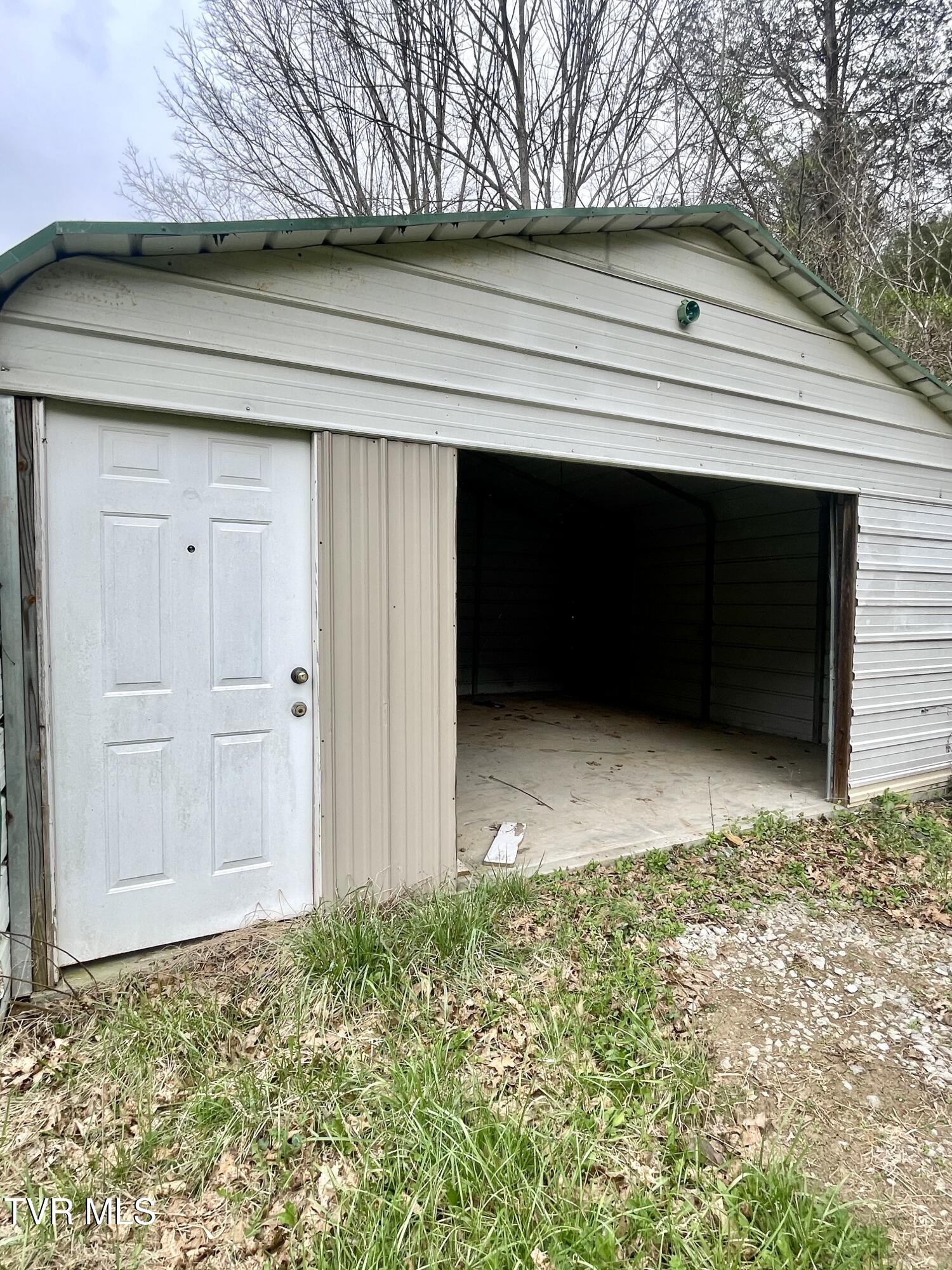 6060 Daniel Boone Road Gate City, VA 24251 - Photo 16 of 22 IMG_7240 (1)