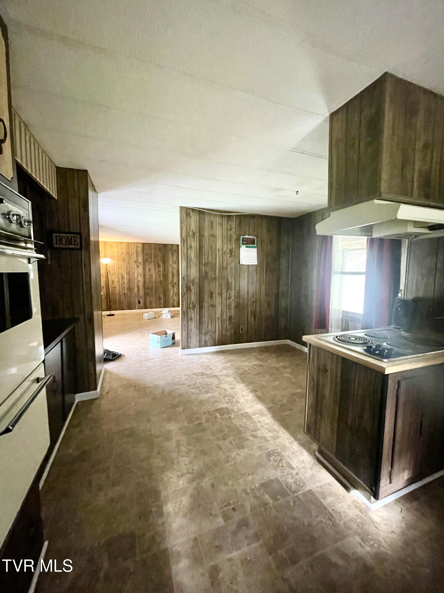 6060 Daniel Boone Road Gate City, VA 24251 - Photo 7 of 22 IMG_7215