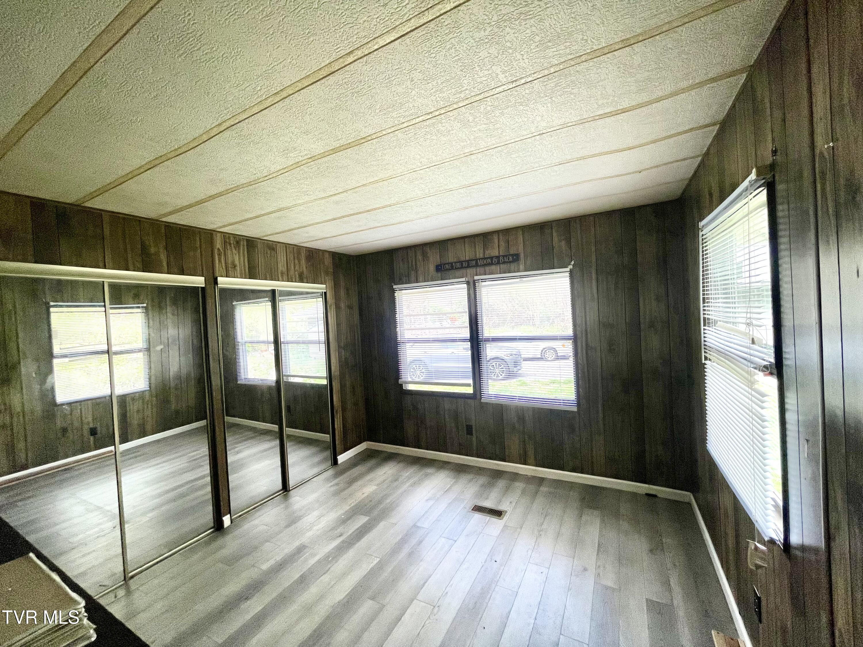 6060 Daniel Boone Road Gate City, VA 24251 - Photo 10 of 22 IMG_7226