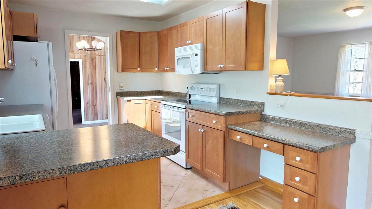 13 Little Pond Road Sandwich, NH 03227 - Photo 19 of 40