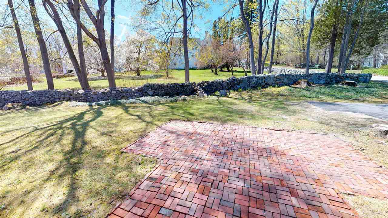 13 Little Pond Road Sandwich, NH 03227 - Photo 4 of 40