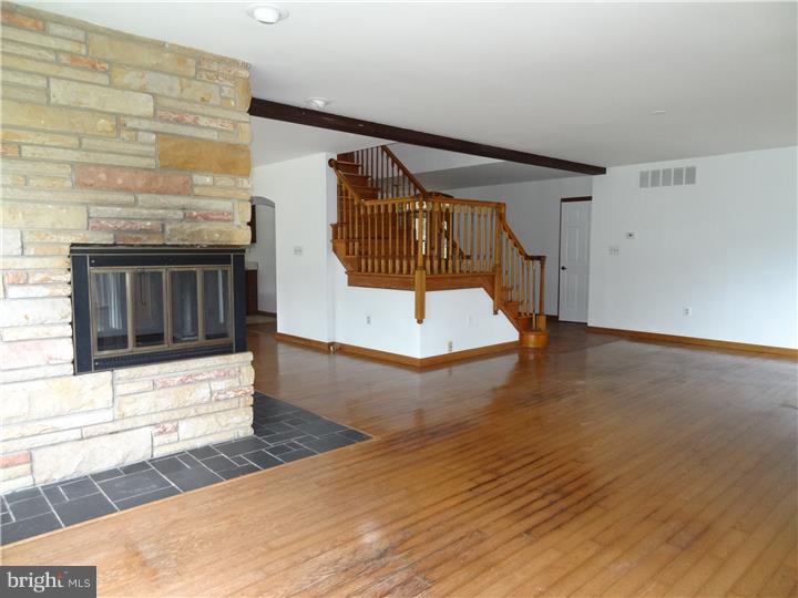 2 Justa Lane Cherry Hill, NJ 08003 - Photo 11 of 24 Family Room