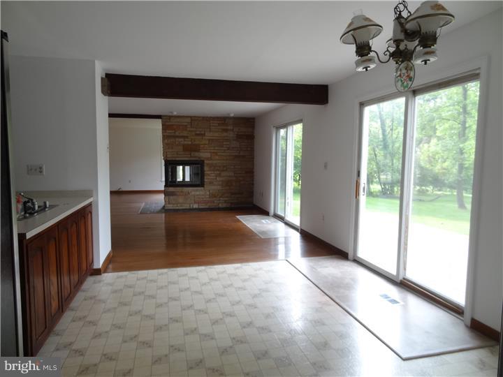 2 Justa Lane Cherry Hill, NJ 08003 - Photo 5 of 24 Breakfast Room