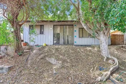 $1,378,400 | 2539 Galveston Street, San Diego, CA 92110