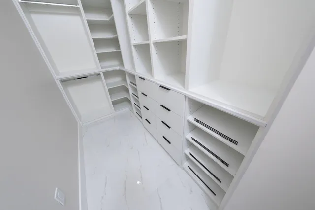 $2,200,000 | 1631 Sunrise Drive, Big Pine Key, FL 33043