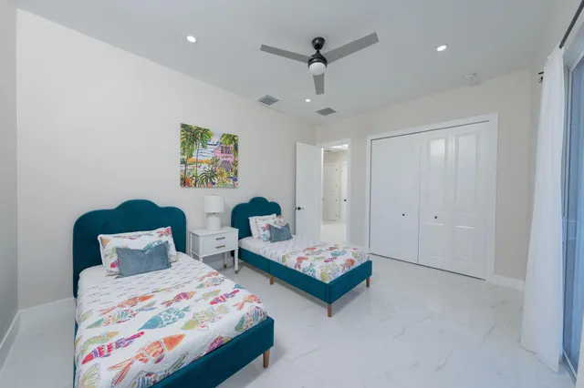 $2,200,000 | 1631 Sunrise Drive, Big Pine Key, FL 33043