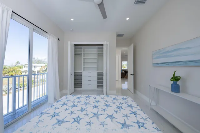 $2,200,000 | 1631 Sunrise Drive, Big Pine Key, FL 33043