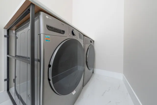 $2,200,000 | 1631 Sunrise Drive, Big Pine Key, FL 33043