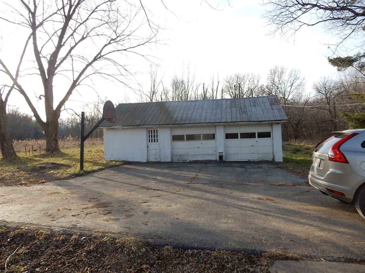 604 Coon Path Road Spencer, IN 47460 - Photo 6 of 13