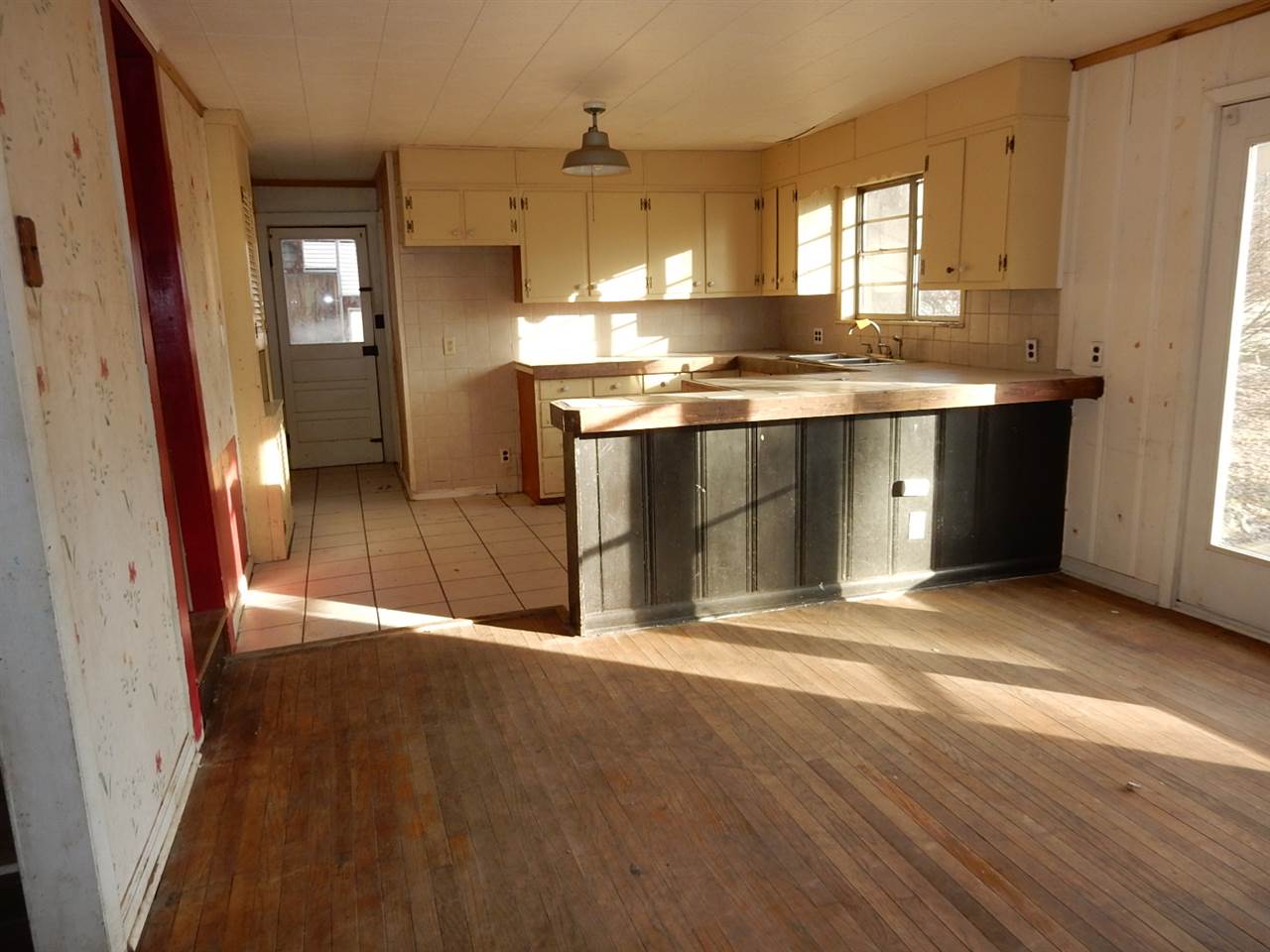 604 Coon Path Road Spencer, IN 47460 - Photo 9 of 13