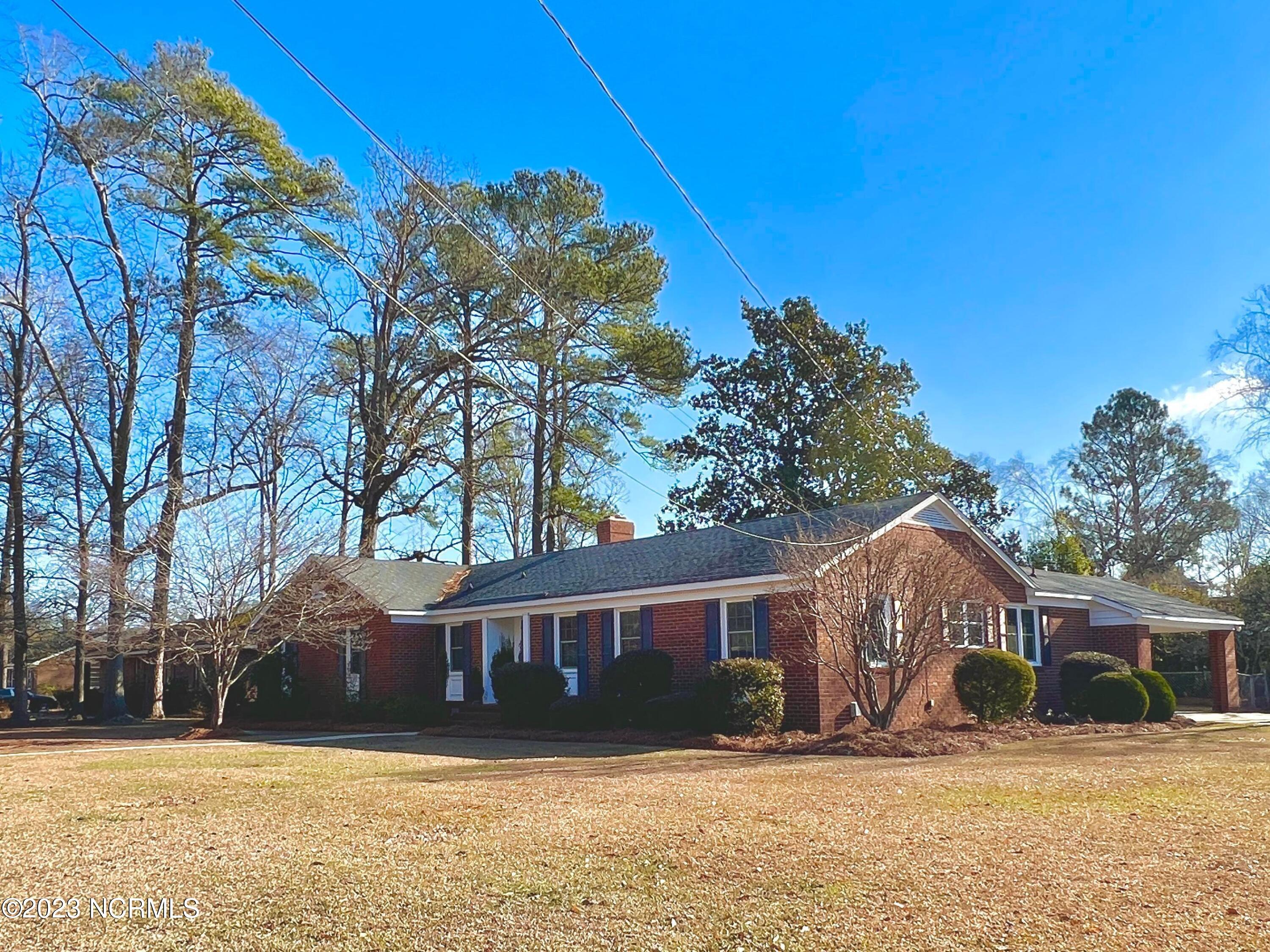 2301 Hardee Road Kinston, NC 28504 - Photo 2 of 71 321985203_936418070609741_32970164843255