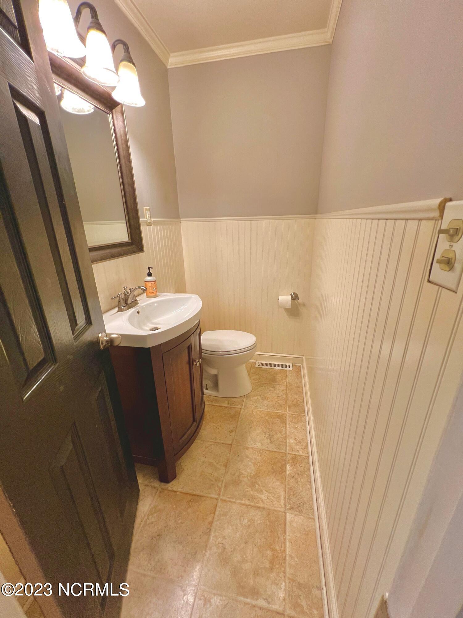 2301 Hardee Road Kinston, NC 28504 - Photo 33 of 71 321929674_690201829229593_21823098934666