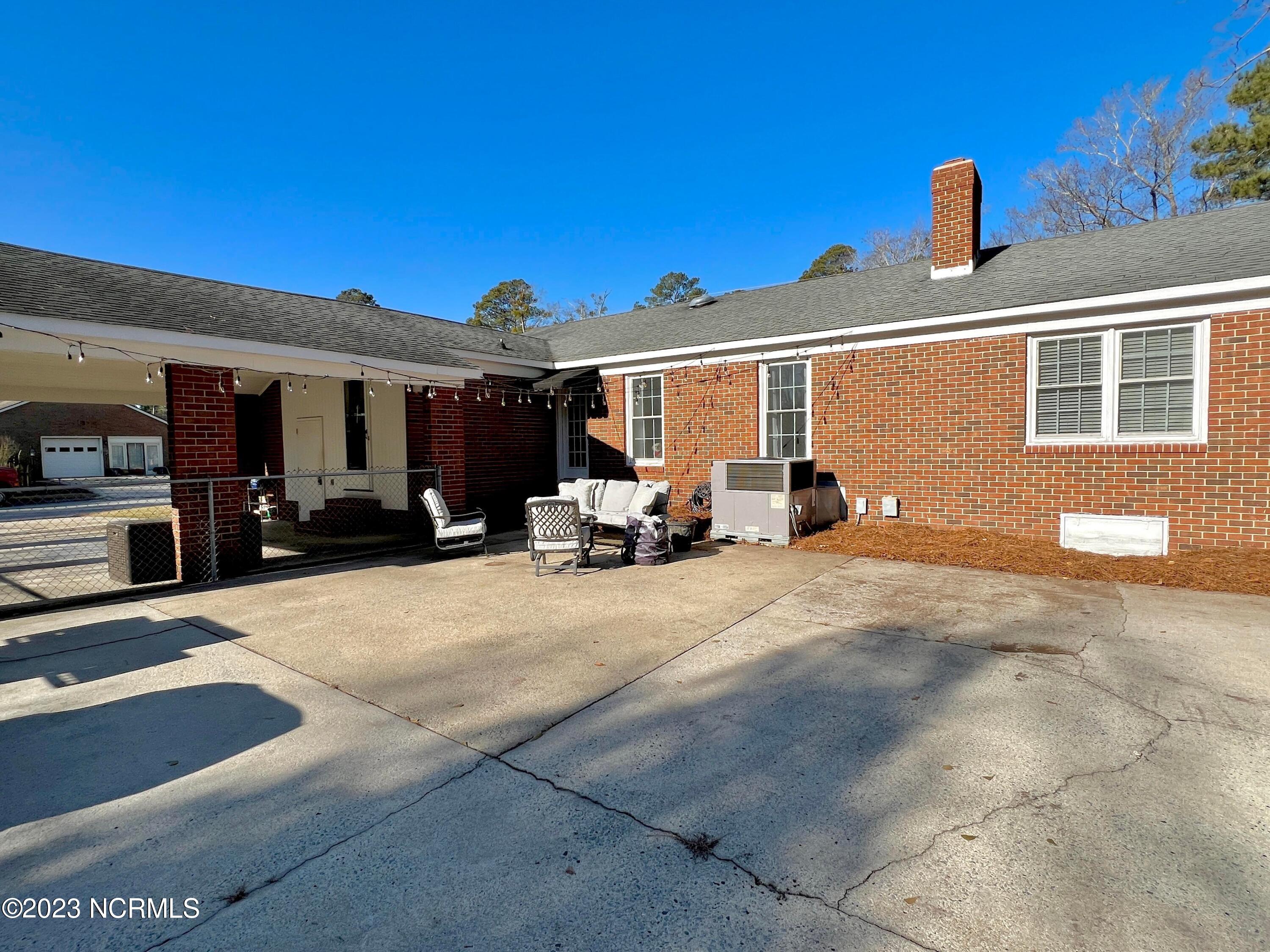 2301 Hardee Road Kinston, NC 28504 - Photo 66 of 71 322581568_3397794537099079_5930368066011