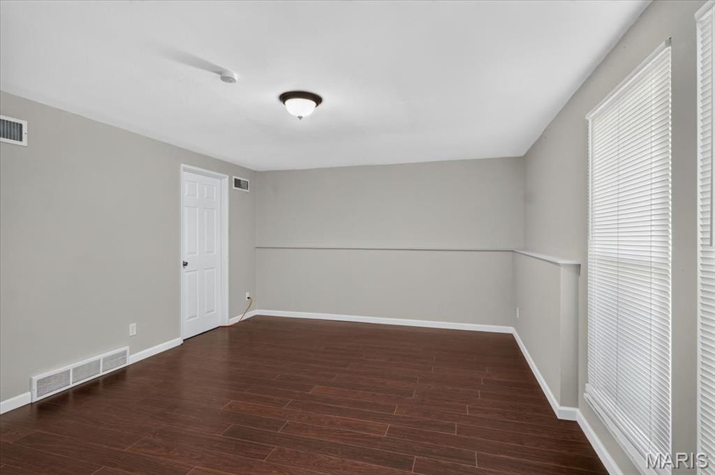 10915 Ridge Forest Drive St. Louis, MO 63123 - Photo 28 of 35