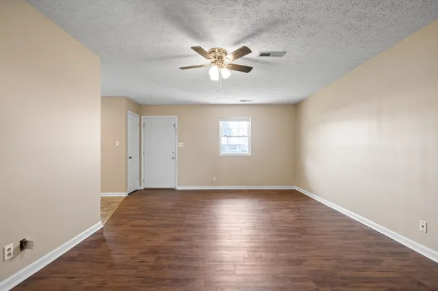 $795 | 308 Thompsonville Lane, Unit 801, Oak Grove, KY 42262