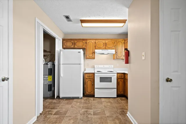 $795 | 308 Thompsonville Lane, Unit 801, Oak Grove, KY 42262