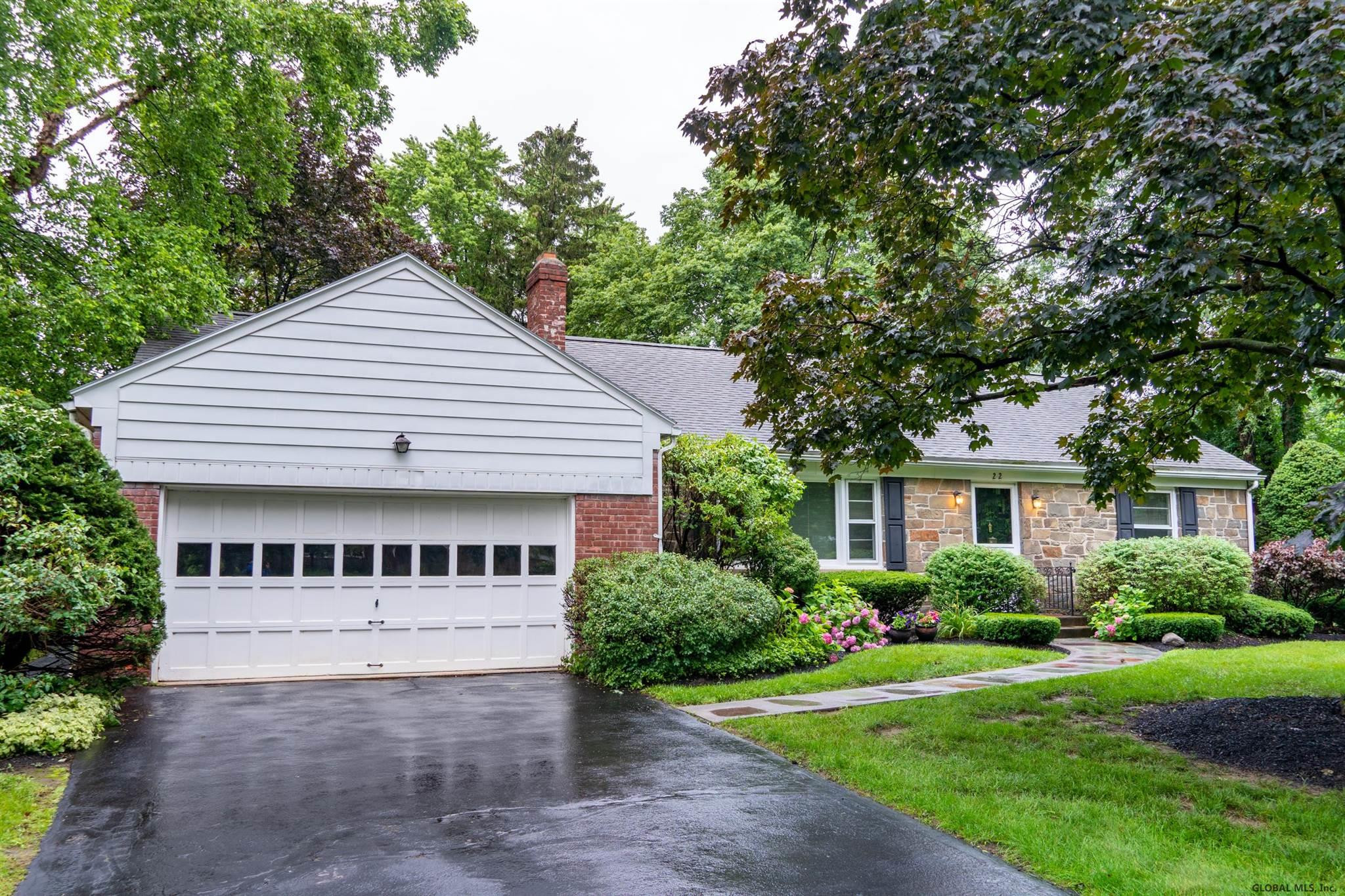 22 Aspinwall Road Colonie, NY 12211 - Photo 4 of 40 Photo 4