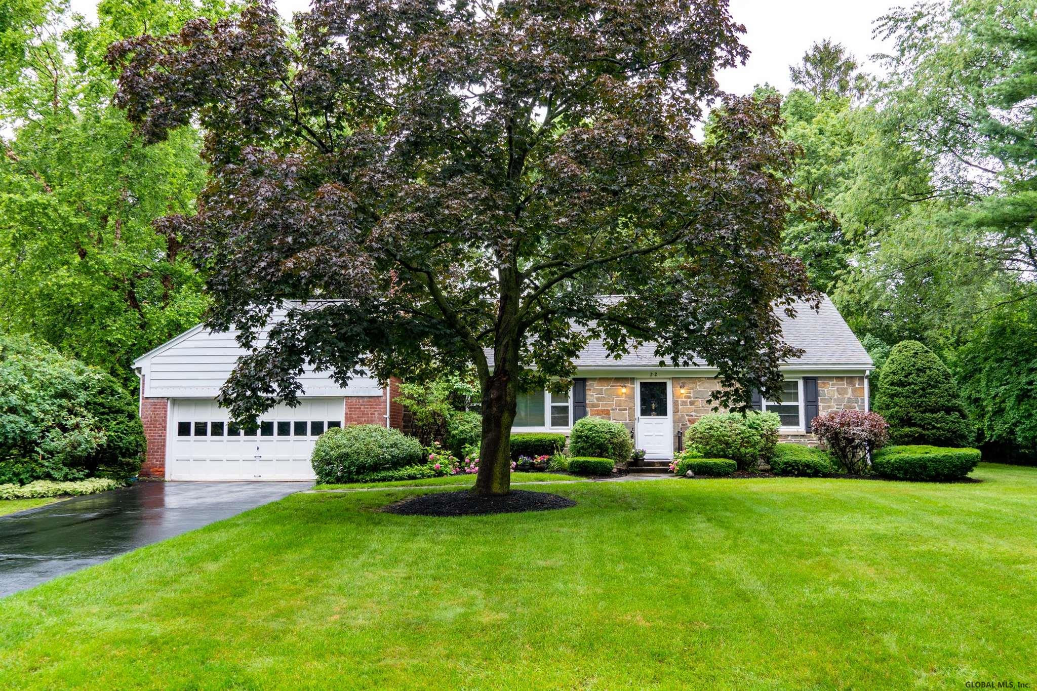 22 Aspinwall Road Colonie, NY 12211 - Photo 5 of 40 Photo 5