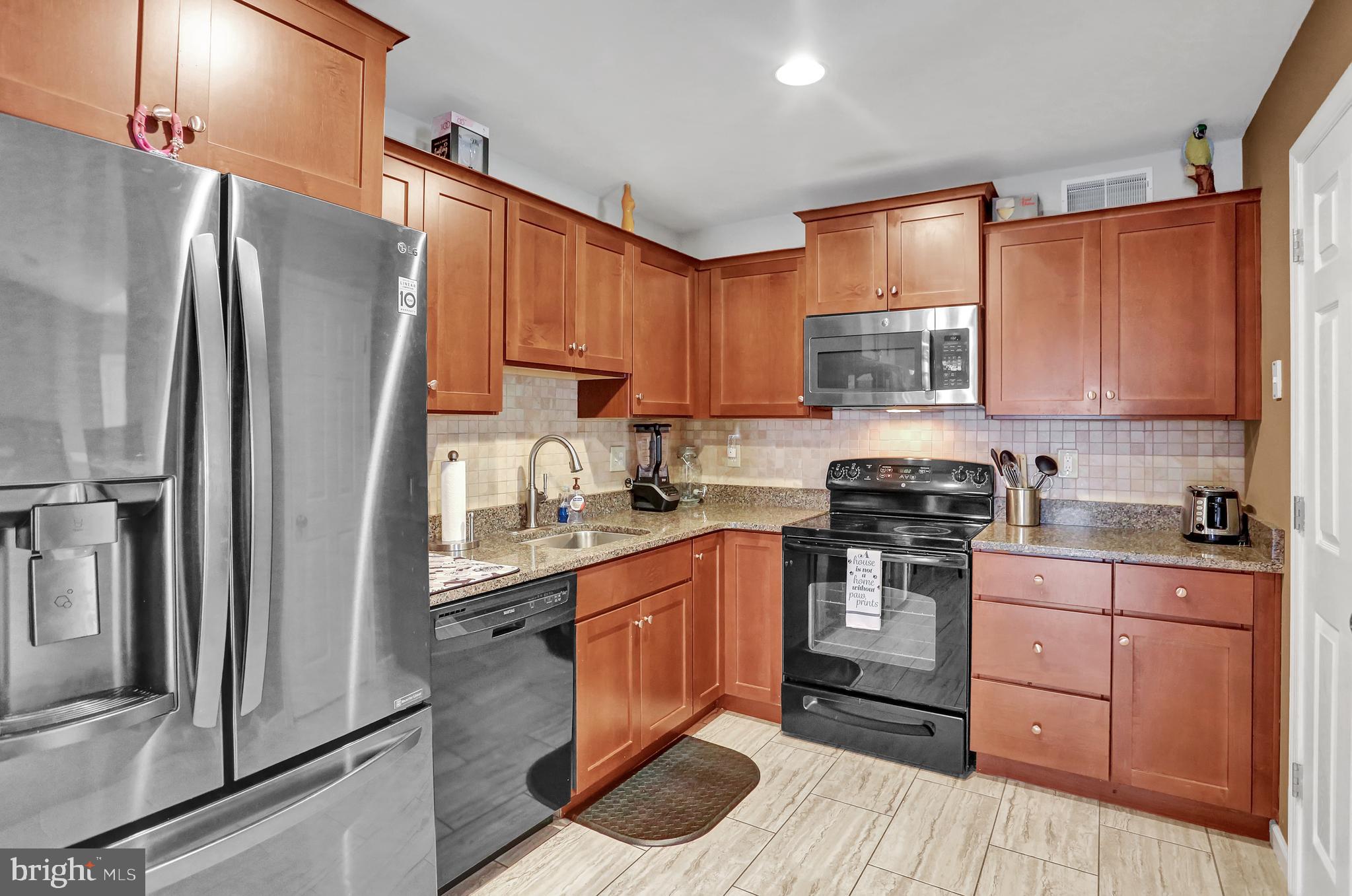 3355 Seip Road Macungie, PA 18062 - Photo 4 of 27 Gallery Image 4