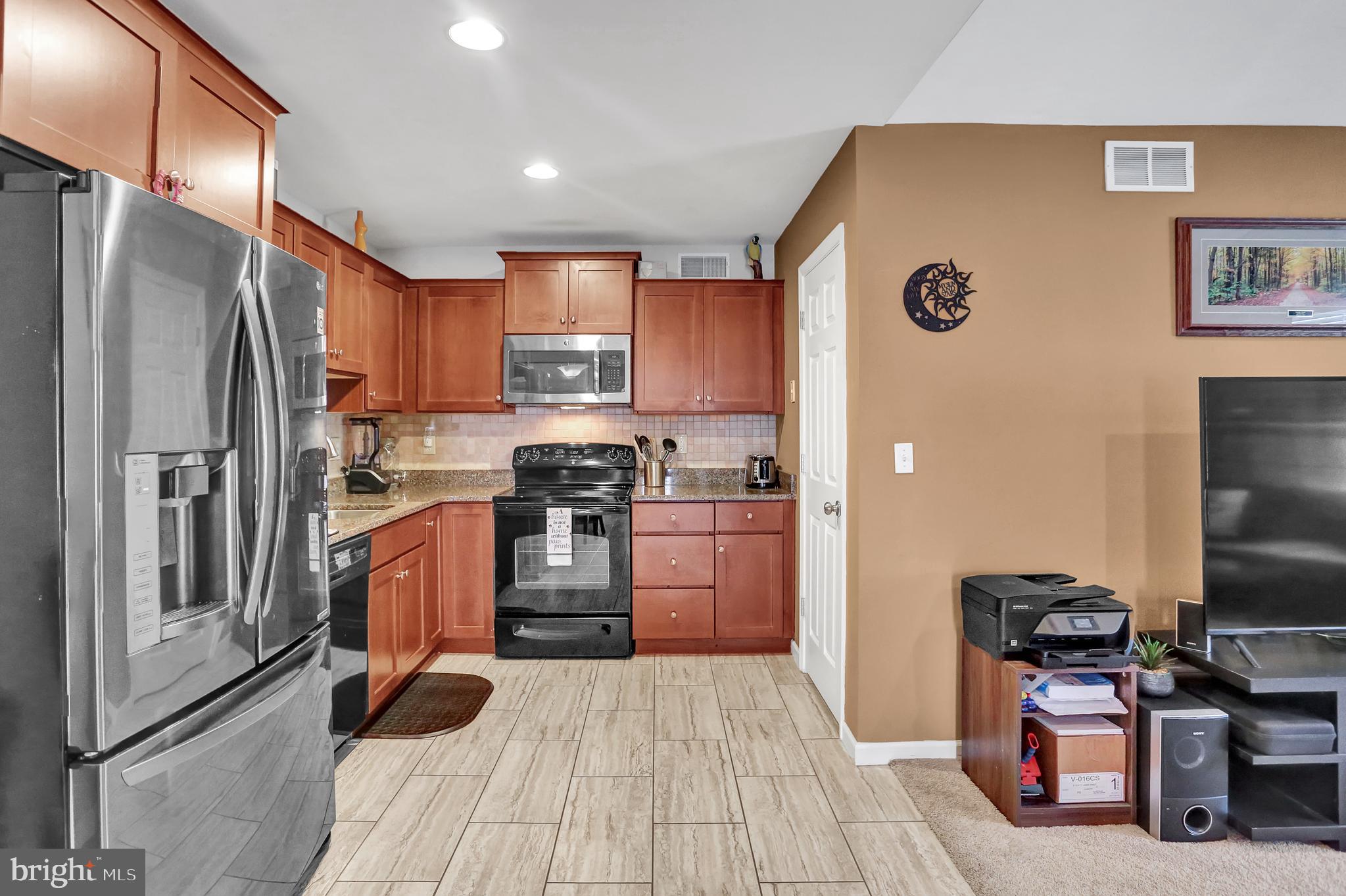 3355 Seip Road Macungie, PA 18062 - Photo 5 of 27 Gallery Image 5