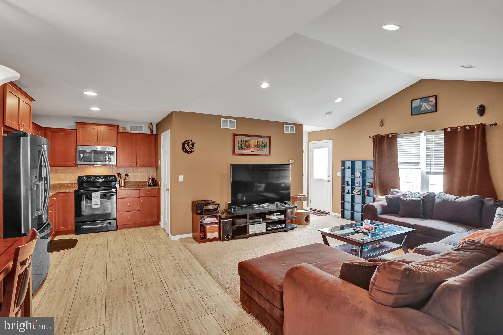 3355 Seip Road Macungie, PA 18062 - Photo 7 of 27 Gallery Image 7