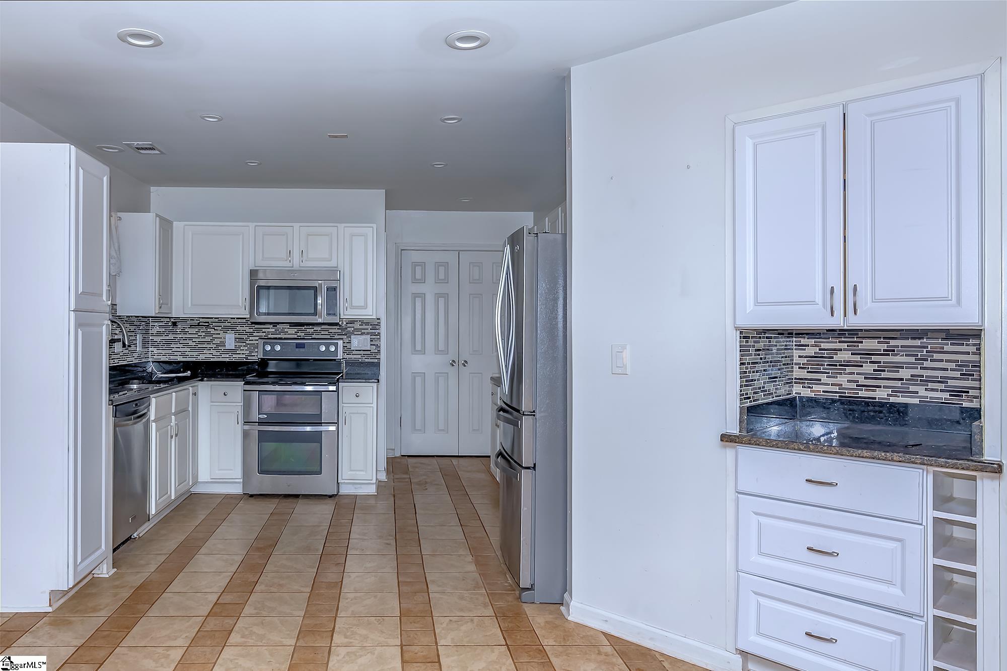 203 Ridgebrook Way Greenville, SC 29605 - Photo 12 of 36 Gallery Image 12