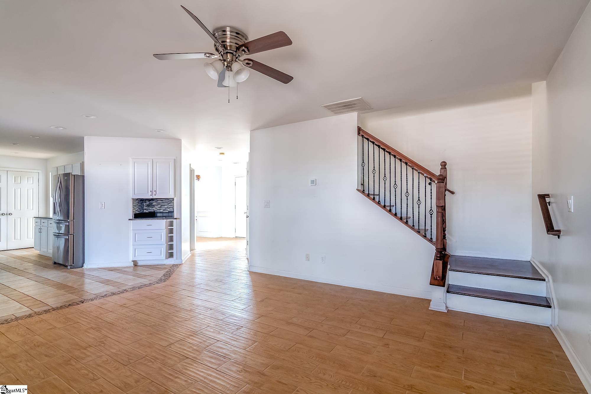 203 Ridgebrook Way Greenville, SC 29605 - Photo 8 of 36 Gallery Image 8