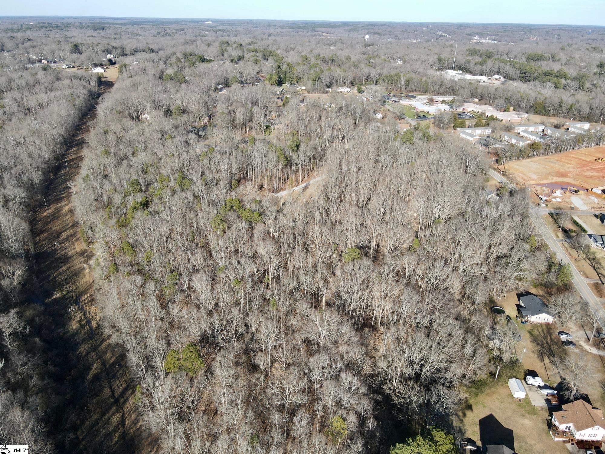 514 Pinehaven Street Laurens, SC 29360 - Photo 3 of 6