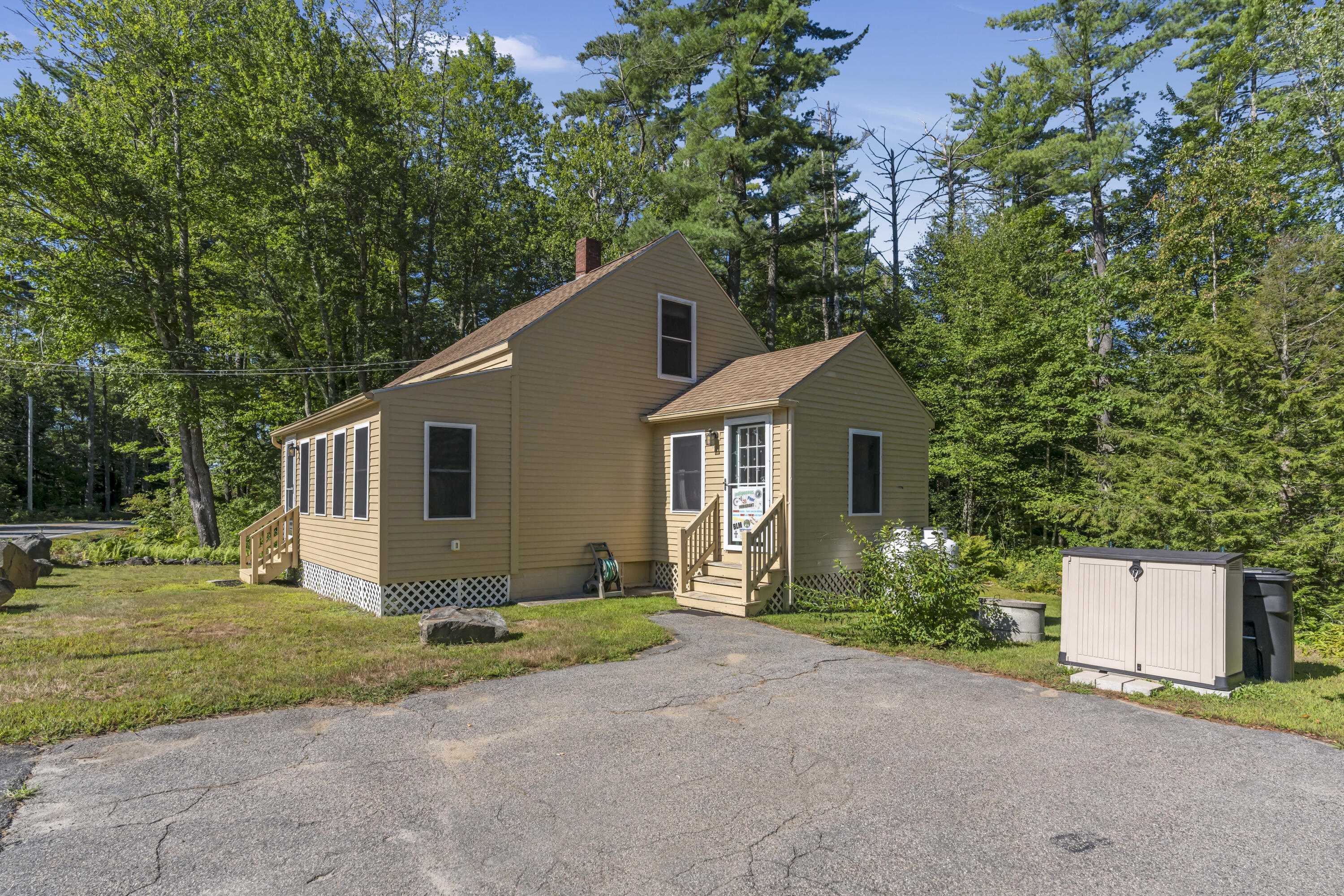 82 Stanley Road Springvale, ME 04083 - Photo 2 of 29 2