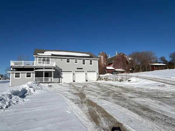 $650,000 | 85 Elm Hill Drive, Clarendon, VT 05759