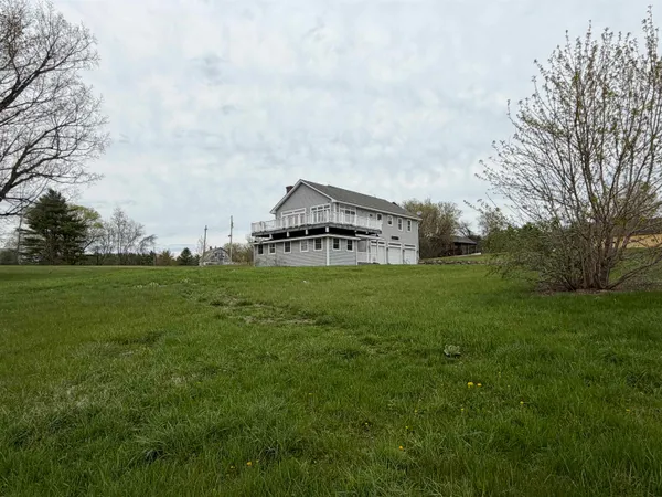 $650,000 | 85 Elm Hill Drive, Clarendon, VT 05759
