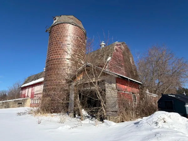 $650,000 | 85 Elm Hill Drive, Clarendon, VT 05759