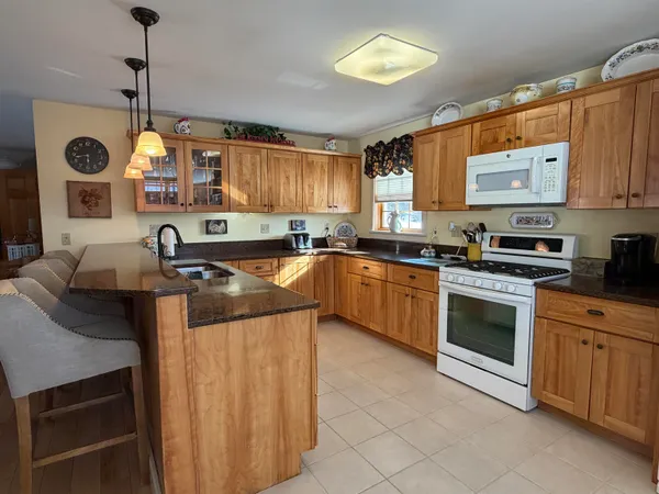 $650,000 | 85 Elm Hill Drive, Clarendon, VT 05759