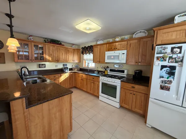 $650,000 | 85 Elm Hill Drive, Clarendon, VT 05759